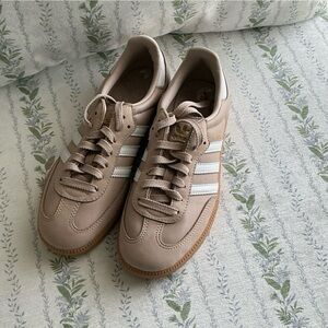 adidas Beige Low-Top Sneakers with White Stripes